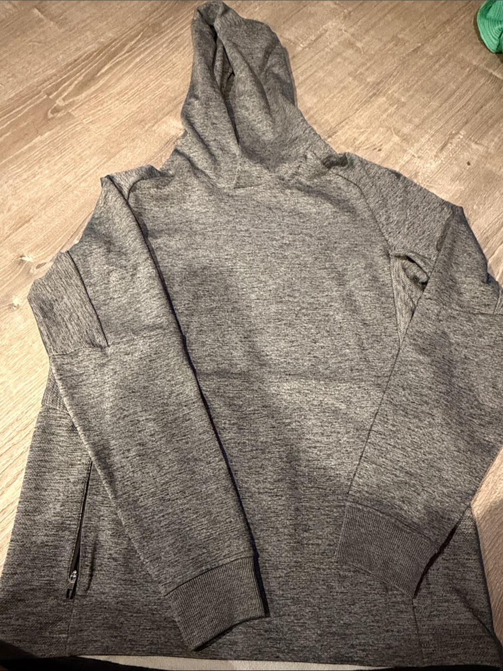 Size M men’s lulu hoodie
